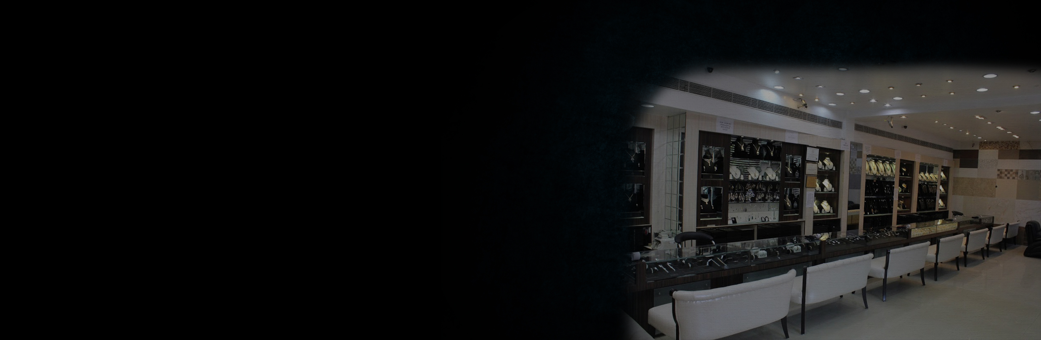 Luxury gold jewellery with latest designs